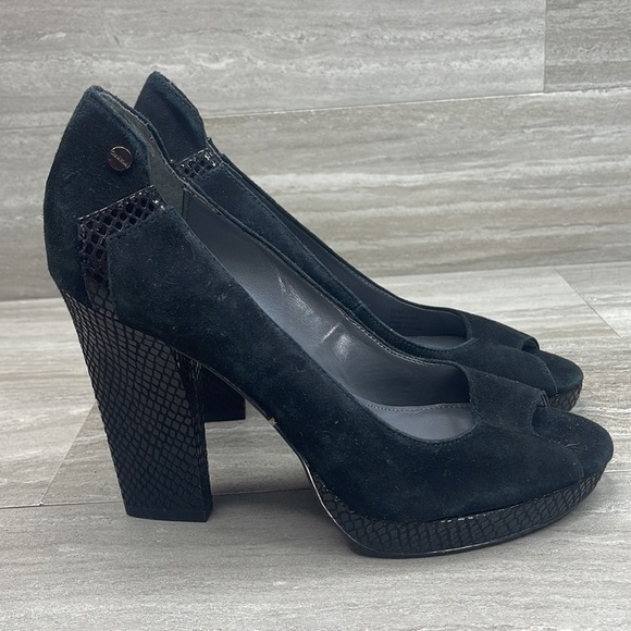 Calvin Klein Narsha Black Suede Peep Toe Heels Womens Size 8 - Picture 1 of 12